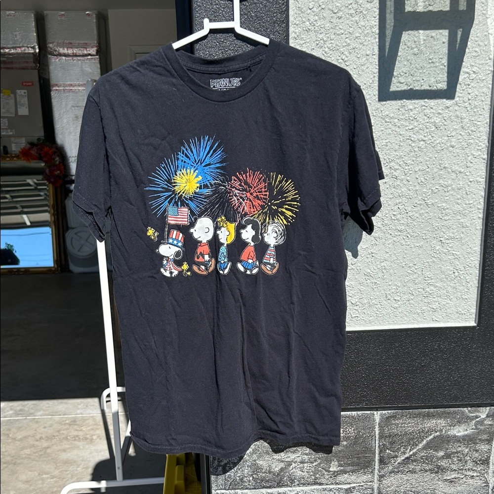 Peanuts Black T-Shirt with Colorful Fireworks Design